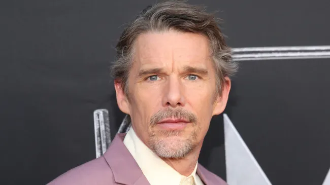 Ethan Hawke on Warren Beatty’s 1981 ‘masterpiece,’ ‘Reds’