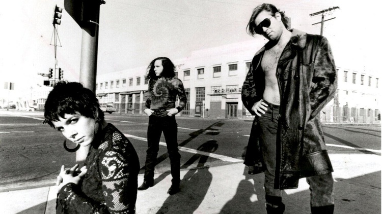 LA’s Concrete Blonde blew the doors off for their first appearance on SNAP in April 1987. They perform a paint-peeling set interspersed with Johnette Napolitano’s grade-A banter.