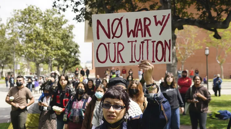 A day after Gaza protests erupted on campus, USC students are disappointed to learn that May 10’s main stage commencement ceremony is canceled.