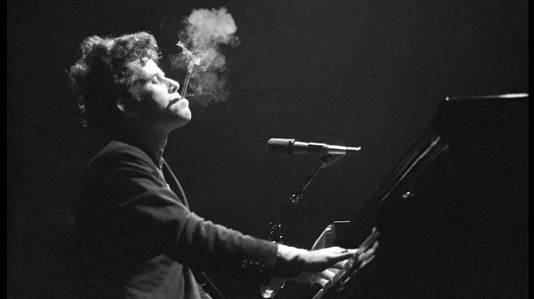 Tom Waits makes a very special guest appearance on SNAP on the occasion of his 1987 album and stage play, “Frank’s Wild Years.”